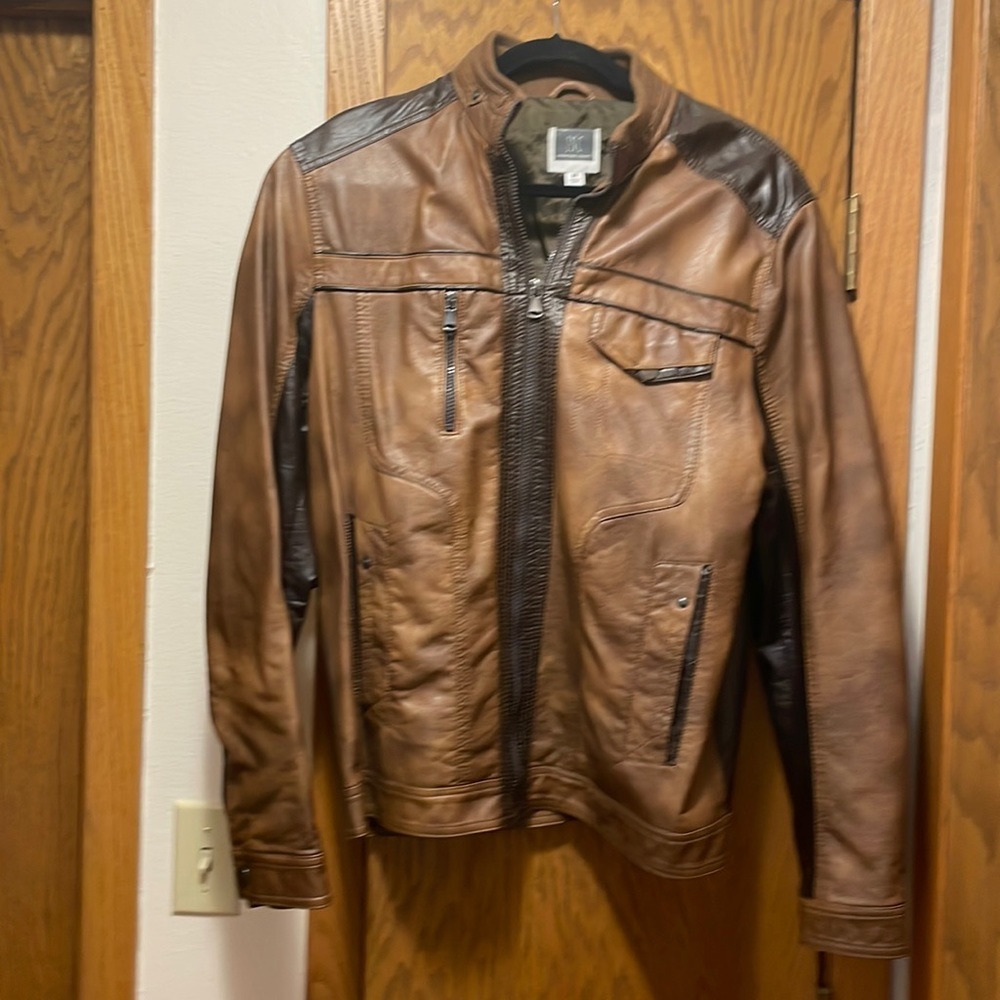 Medium men’s pleather INC jacket. Only worn a couple of times.